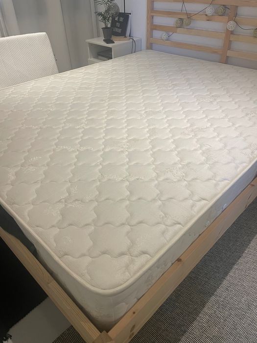 New mattress for sale/ colchão novo para venda
