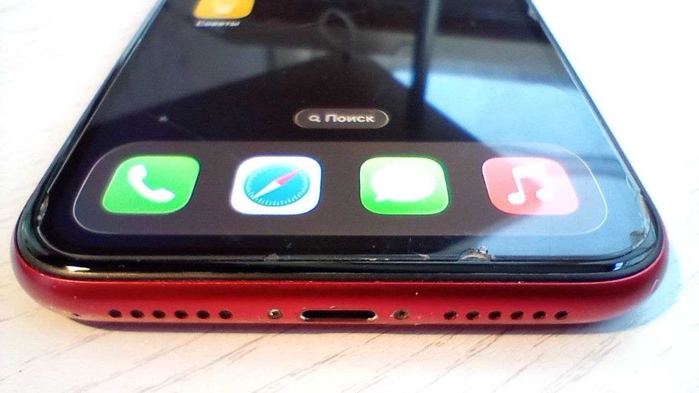 IPhone 11, Red, 128Gb + 4 чохла