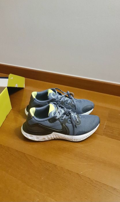 Sapatilhas Nike Renew