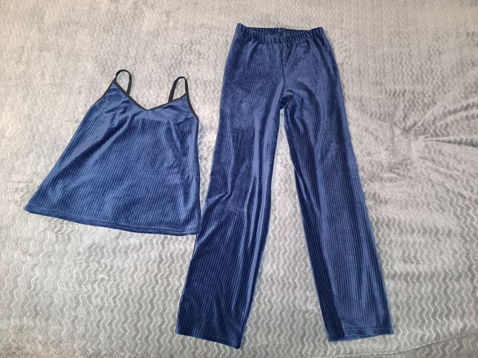 Велюрова жіноча піжама