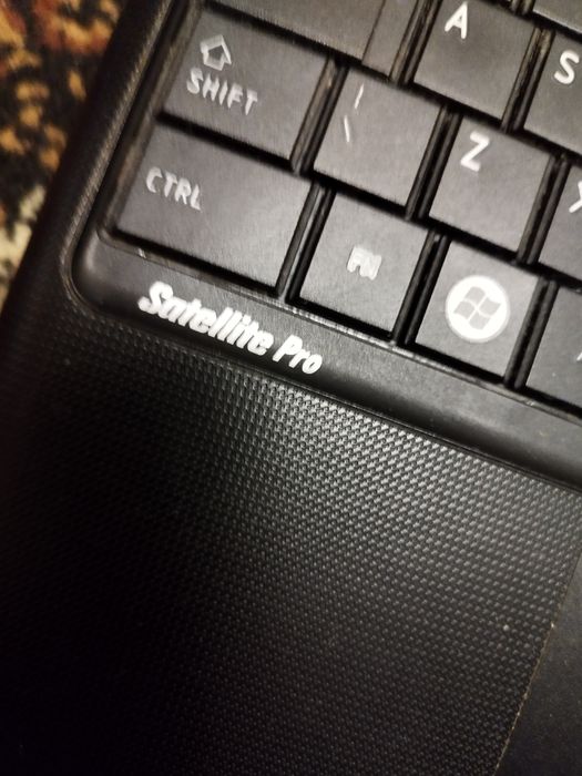 Laptop Toshiba 2GB RAM