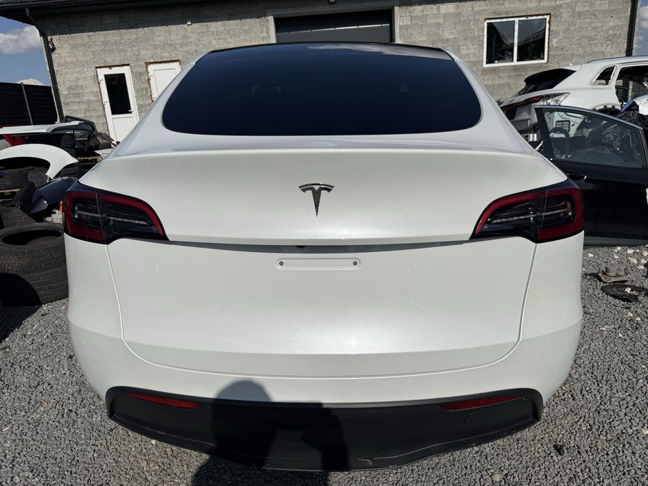 Розборка розбірка запчастини Tesla Model Y Тесла Модель У білий колір перламутр PPSW все в рідній фарбі.