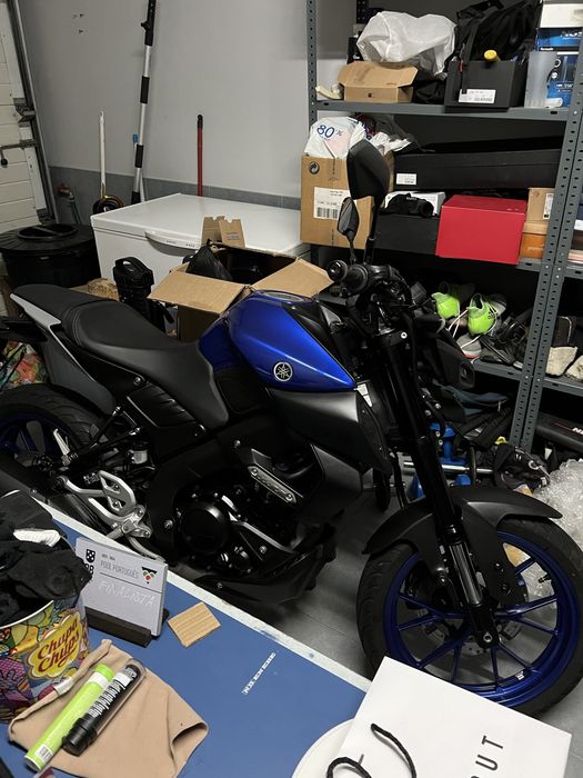 Moto Yamaha MT-125