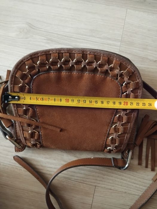 Torebka Mango brazowa skórzana fredzle boho listonoszka na ramię