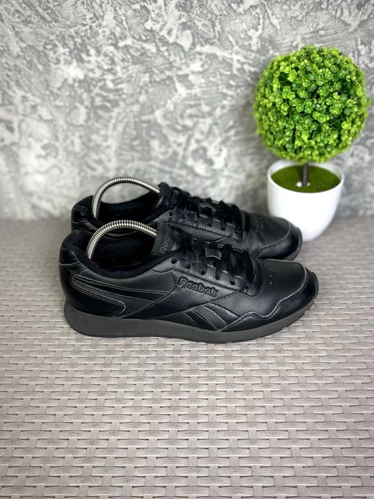 Reebok Classic кроссовки 41-42 размер кожаные спортивные черные
