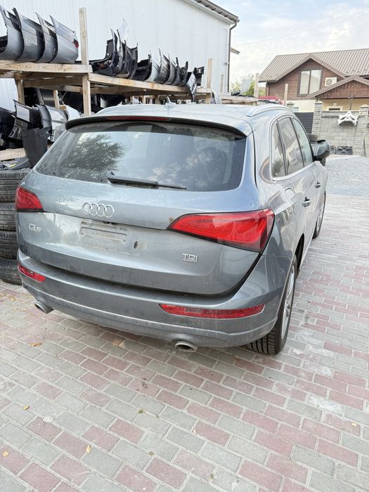 Розборка audi Q5 8R 2.0 3.0 бампер фари капот двигун ляда шрот