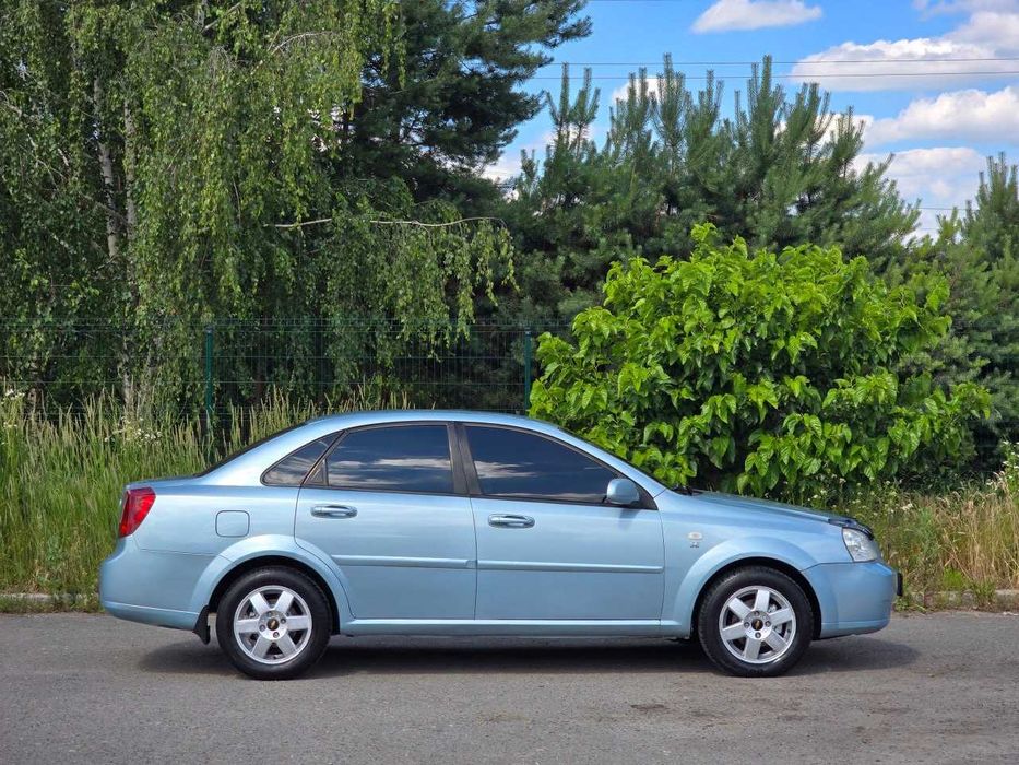 Продам  Chevrolet Lacetti 2012. Можна в розстрочку, під викуп.