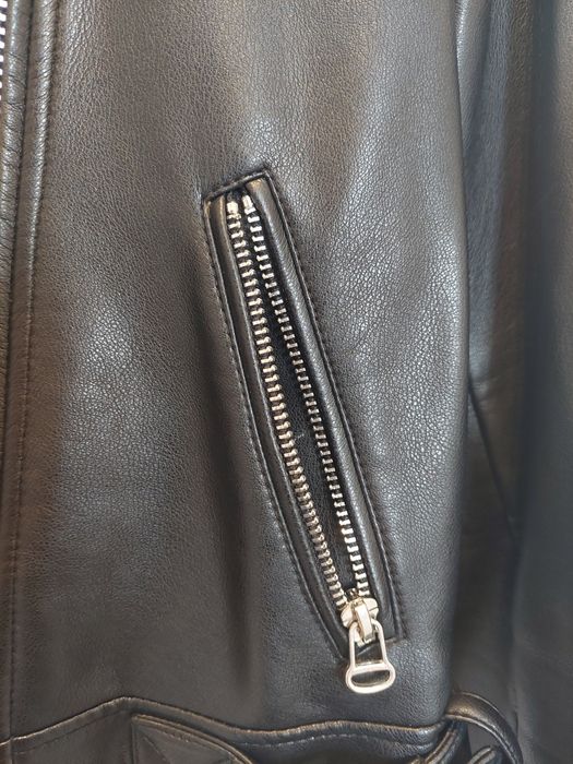 Skórzana kurtka czarna ZARA w rockowym stylu