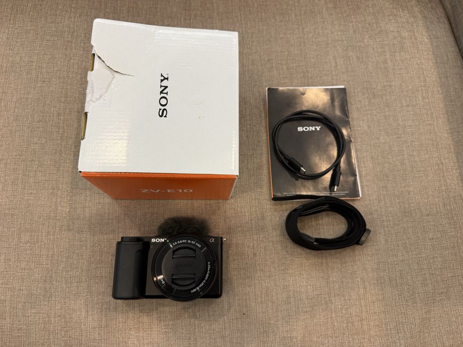 Vende-se Sony ZV-E10