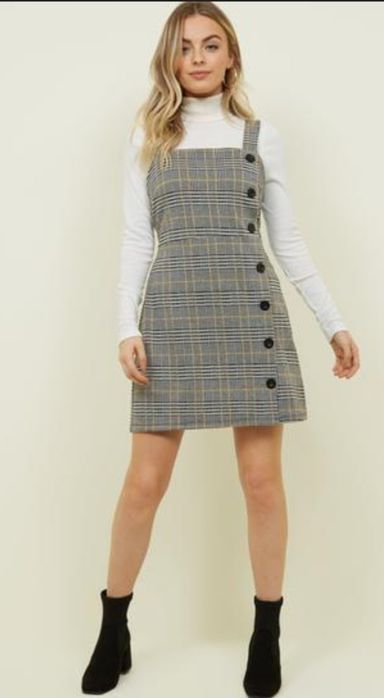 Стильне плаття, сарафан ,в клітинку