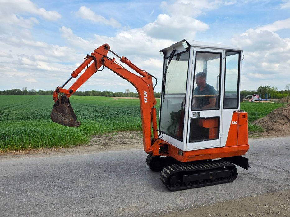 Mini koparka Atlas 120 Kubota  waga 1250 kg  szer. 100cm