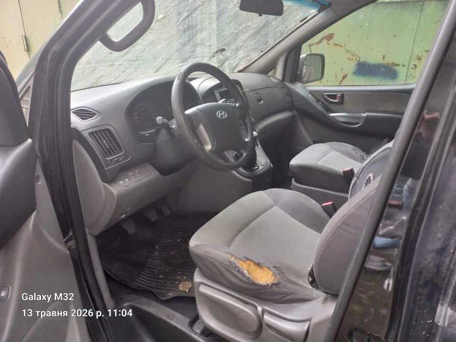 Автомобіль HYUNDAI H-1 2.5 CRDI