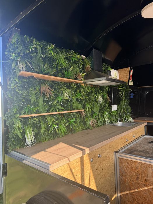 Roulote equiada para bar