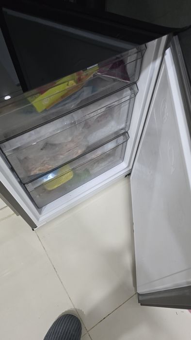 Samsung Refrigerator427809658562170881
