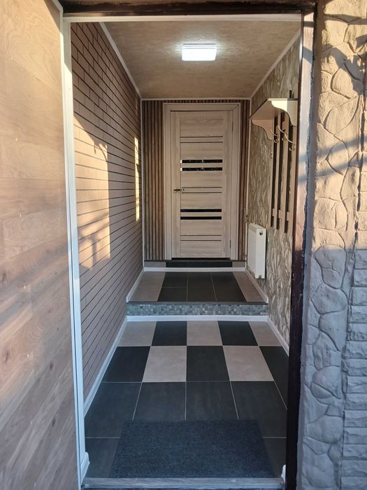 Продам уютный новый теплый дом с беседкой.