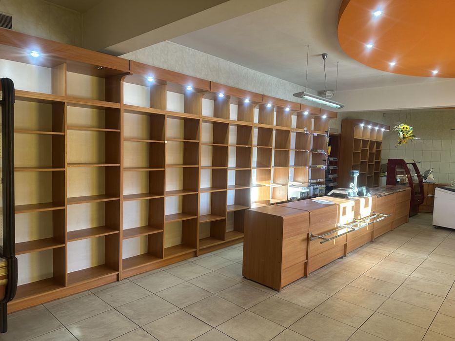 Półki, regaly sklepowe