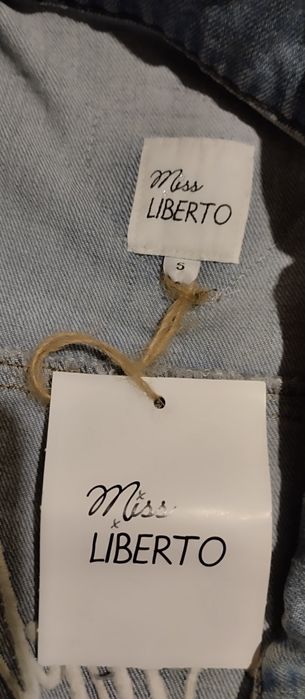 Casaco novo com etiqueta