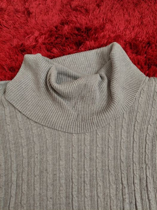 Camisola de malha cinza