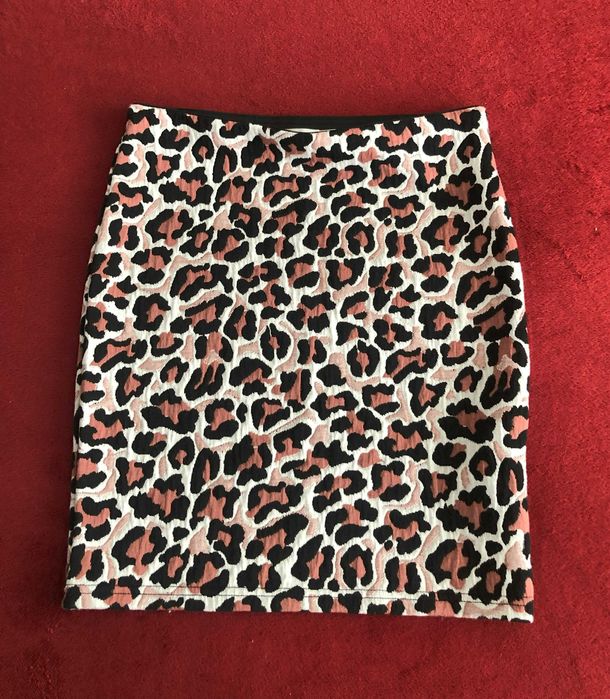 Krótka fajna spódniczka