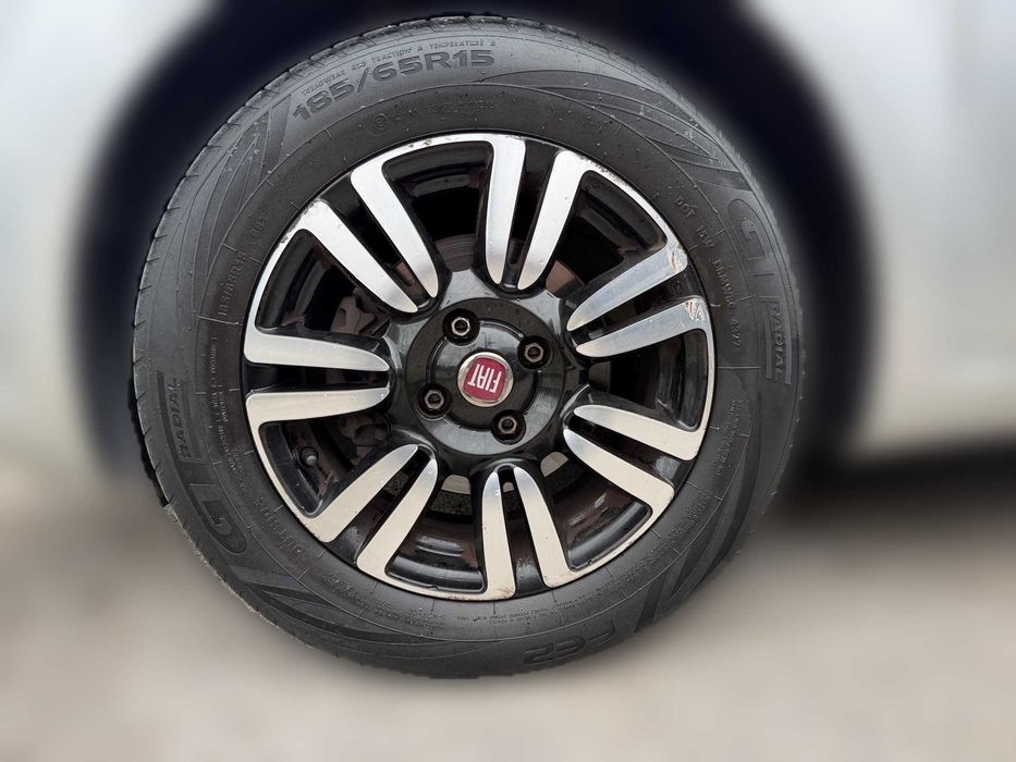 Fiat Punto Young 1.2 GPS+Vidros Esc. c/Garantia - 124€ p/mês