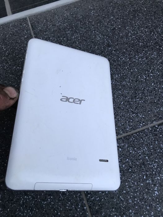 Продаю планшет Acer Iconia 3G wifi на запчасти