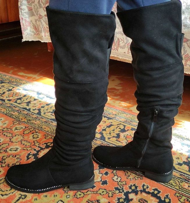 Продам демисизонные сапоги