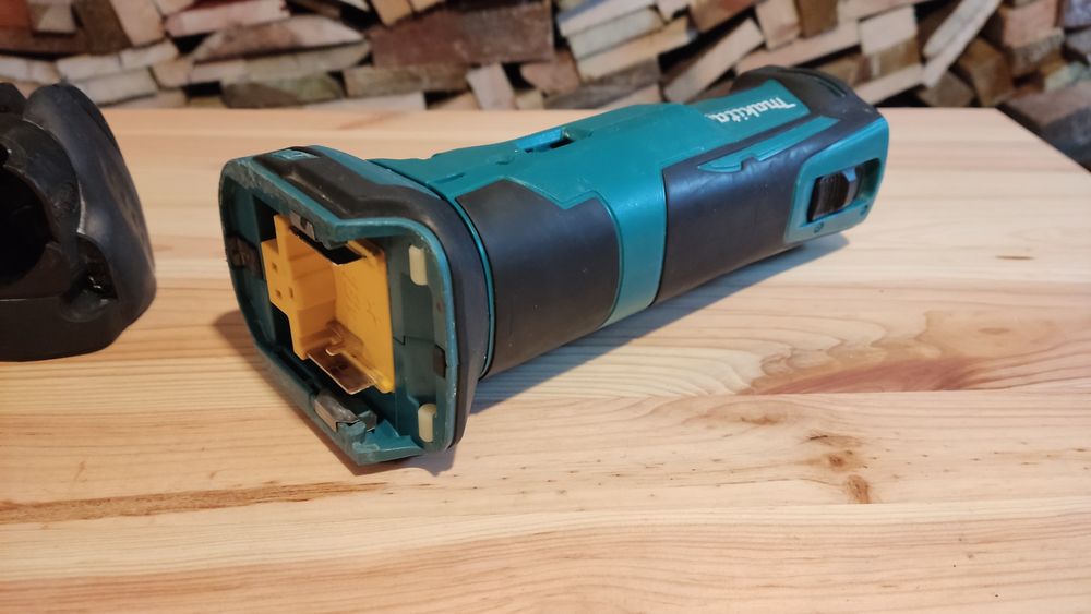 Makita DTM51, kompletna obudowa