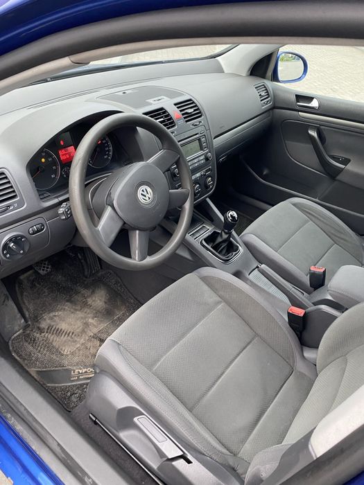 Golf 5 в хорошем состоянии