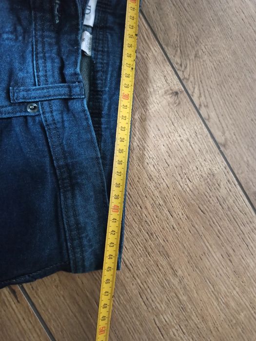 Krótkie spodnie męskie L nowe