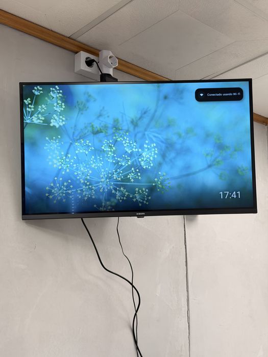 Smart TV Xiaomi 32" – Completa + Suporte Articulado