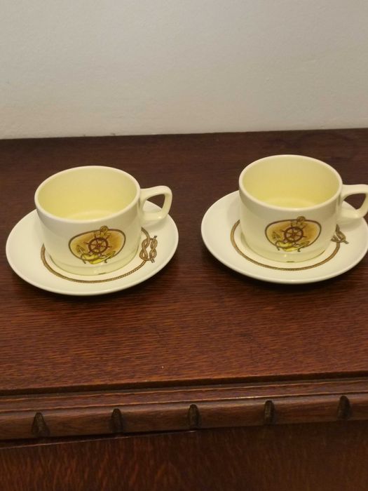 Stare filiżanki z melaniny sygnowana Waca 1820