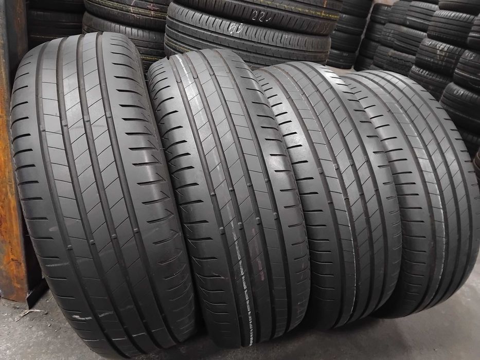 ①hamuhamuchiham ブリヂストン 215/60R17 0565 楽天市場
