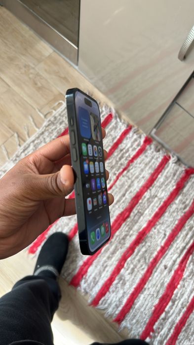 Troco iphone 14 pro e apple watch SE