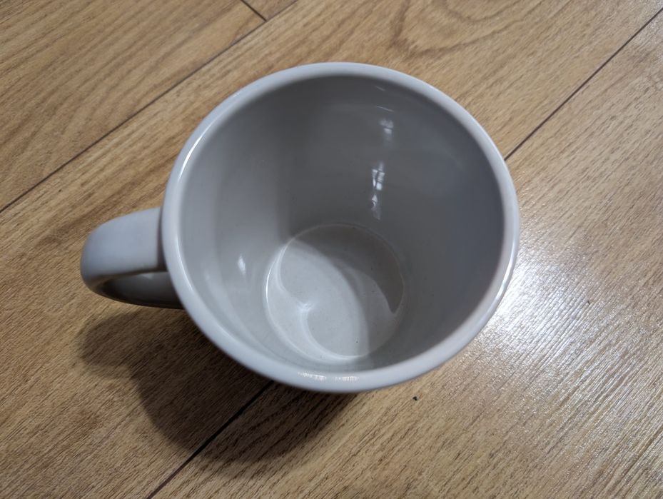 Siwy kubek home&you z sowami