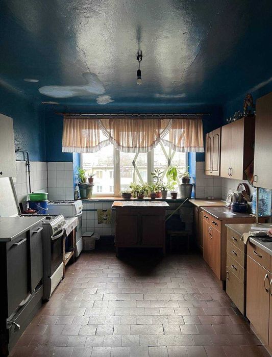 Кімната в гуртожитку по вул. Бальзаківській