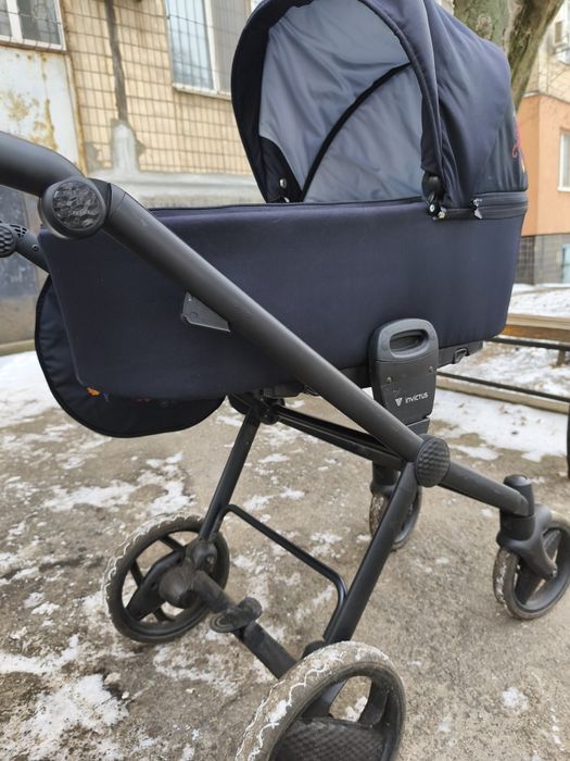 Коляска 2 в 1 Invictus