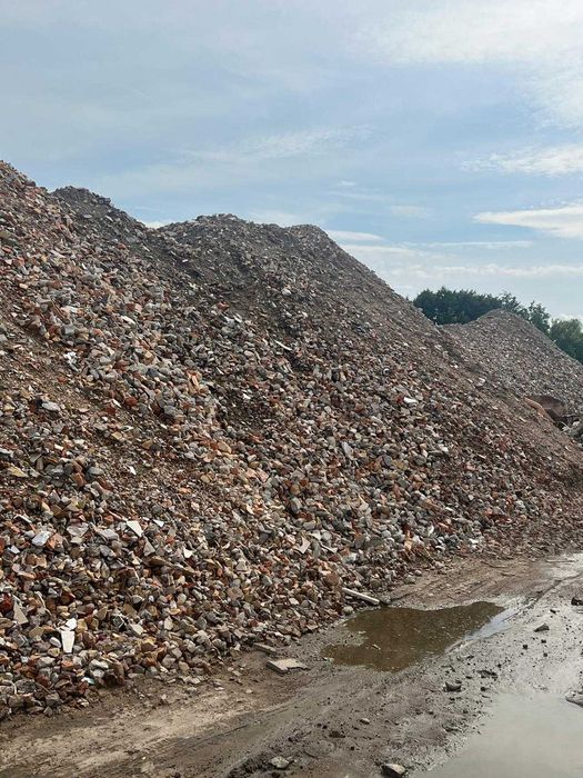 Gruz kruszony kruszywo betonowe-ceglane recykling gruz budowlany