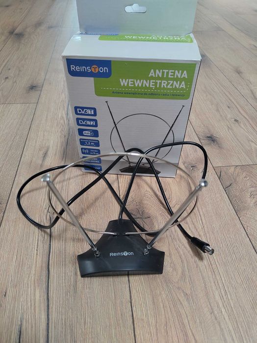 Antena Wewnętrzna Reinston DVB-T DVB-T2 DAB+ TV Radio Pokojowa Stan Bardzo Dobry