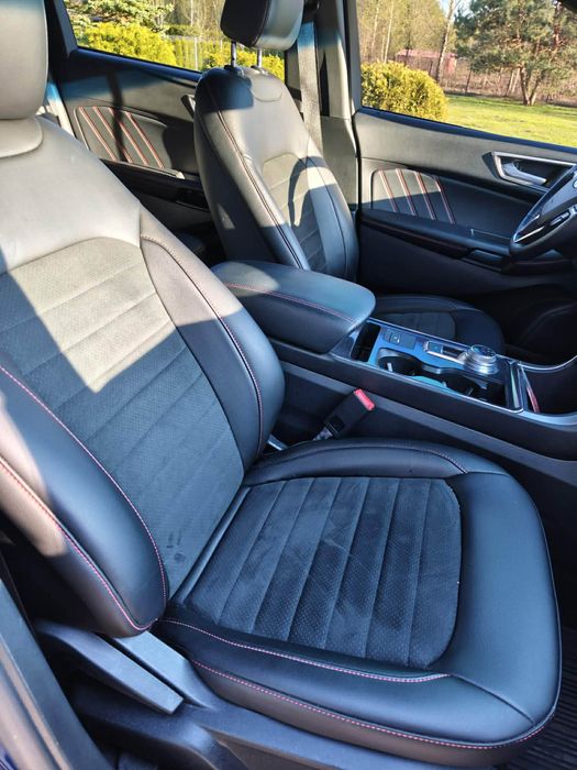 Samochod Ford Edge