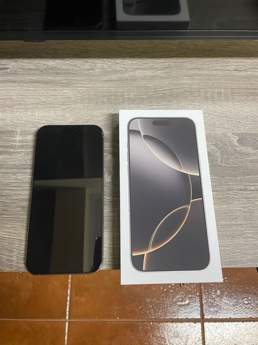 Iphone 16 pro max titanium silver 256gd garantia
