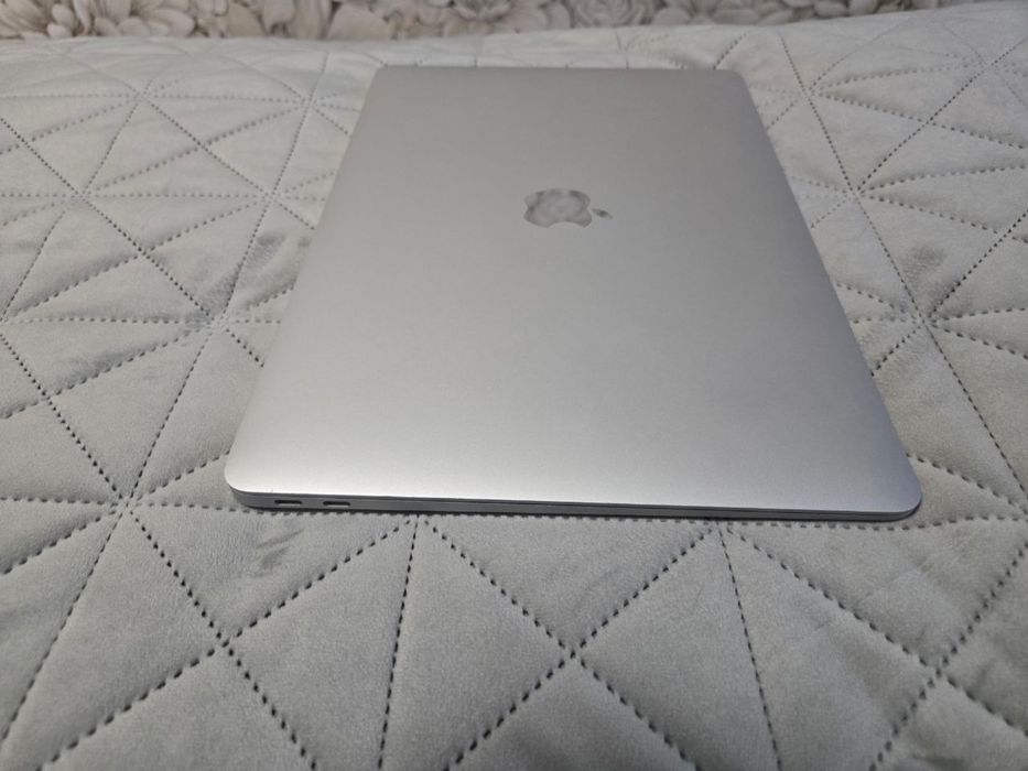 MacBook Air M1 8 1TB  Silver