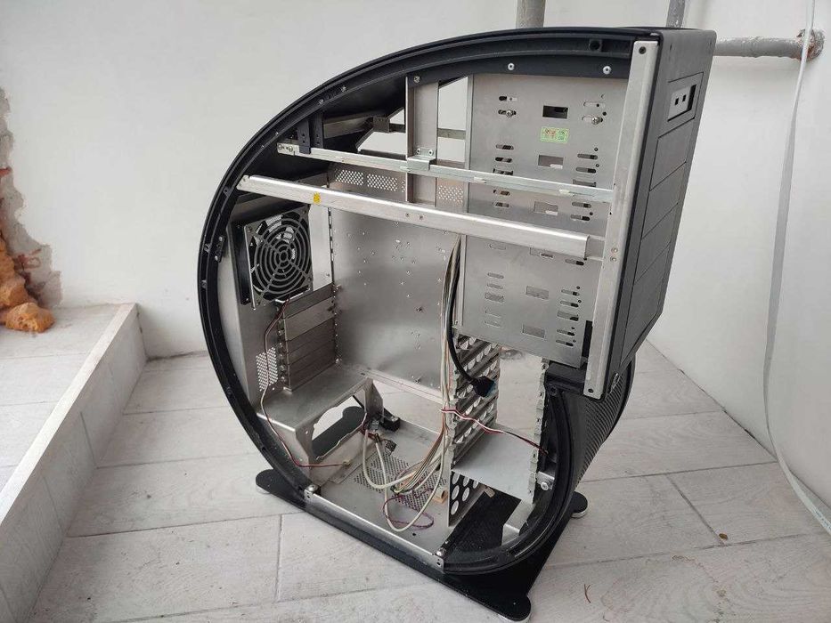 Легендарний Lian Li PC-777 (20th Anniversary) + Рідкісні аксесуари