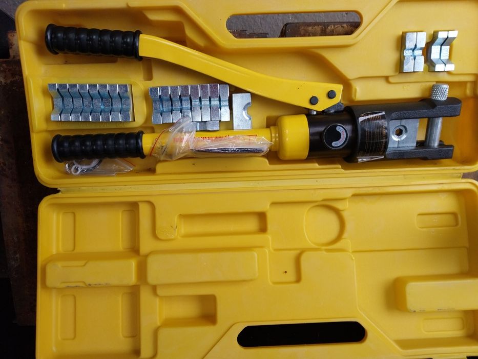 Zaciskarka hydrauliczna