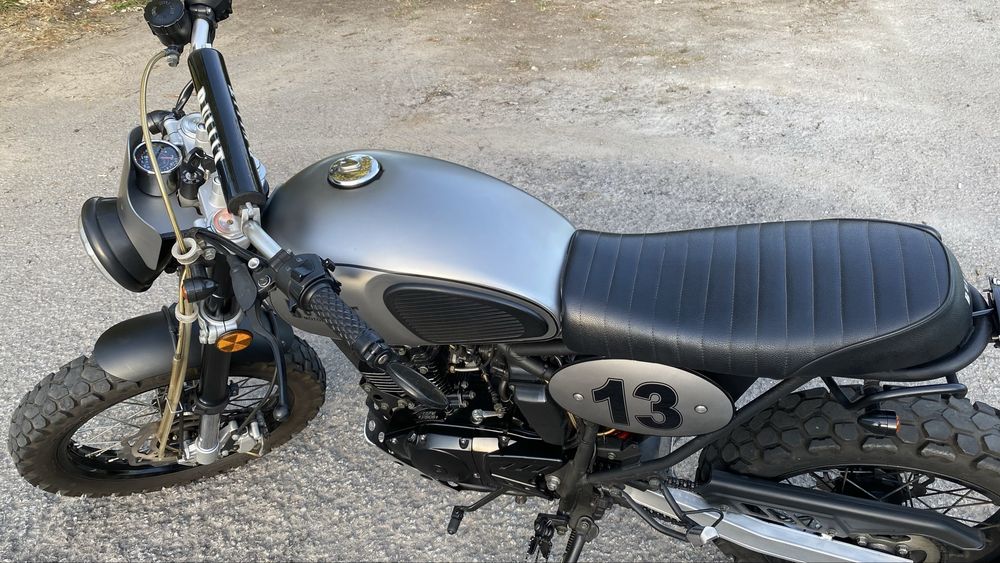 Bullit Hero 125