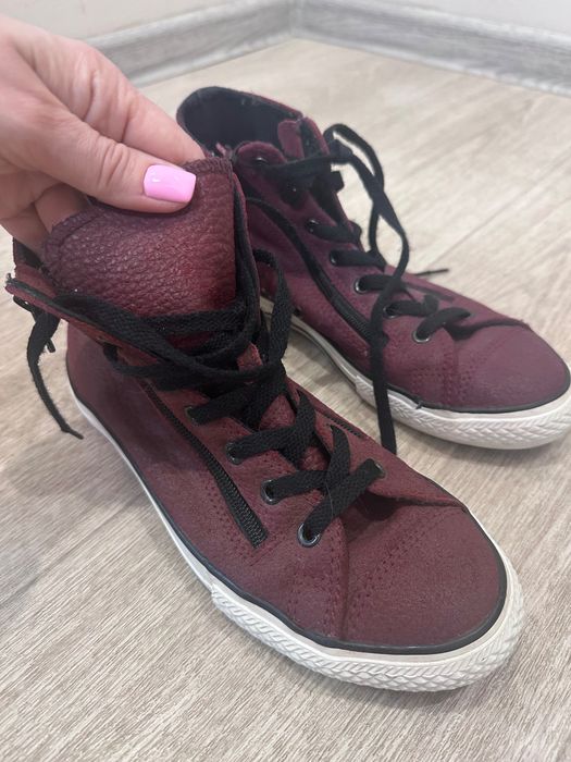 Продам конверси жіночі