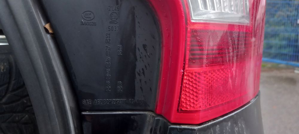 volvo v60 i lift lampa led prawy tył prawa tylna 31395929