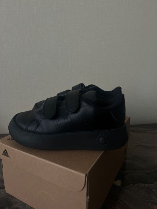 Детские кроссовки adidas