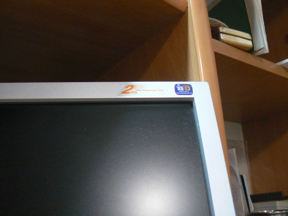 Монитор Samsung SyncMaster 740BF