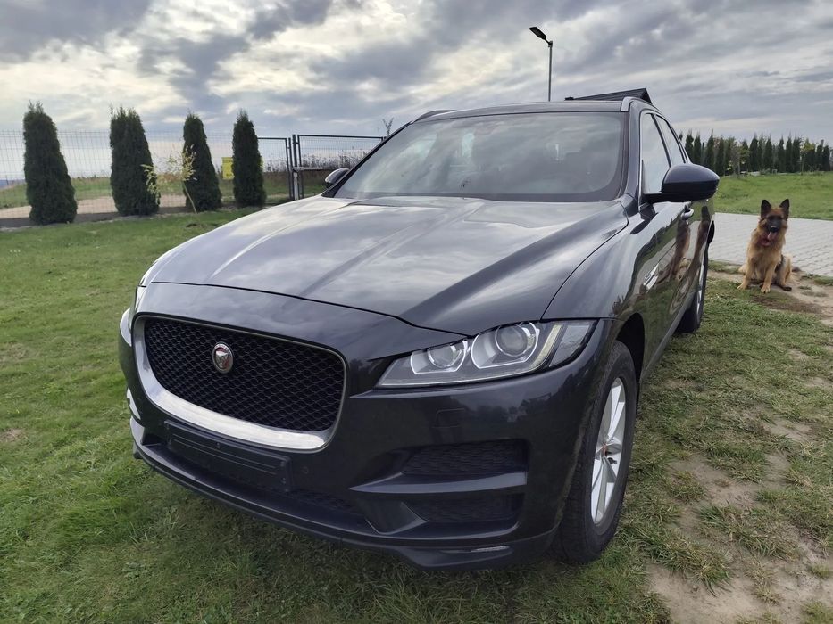 Jaguar F-Pace