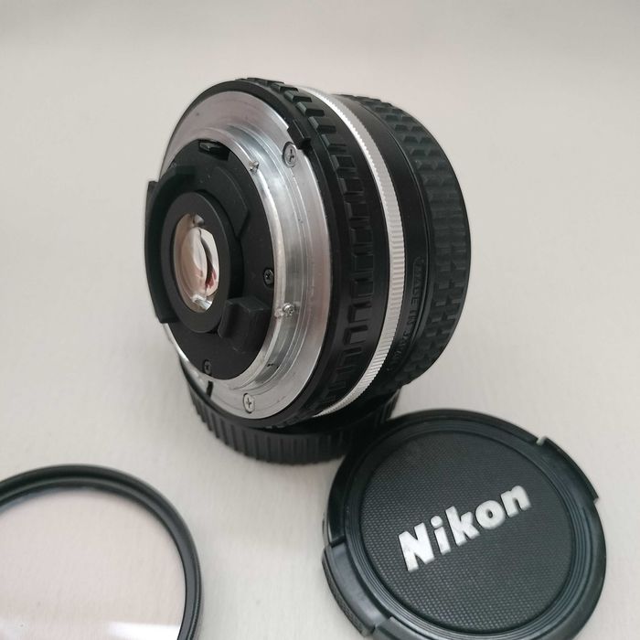 Nikon Series E 28mm 1:2.8 szeroki kąt